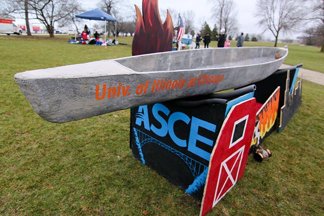 UIC's Concrete Canoe entry