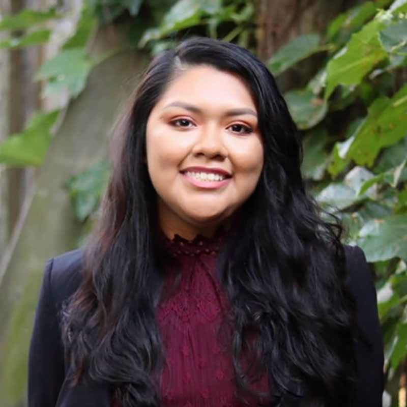 MIE student Daisy Cueto received the SHPE Technical Achievement and Recognition (STAR) award