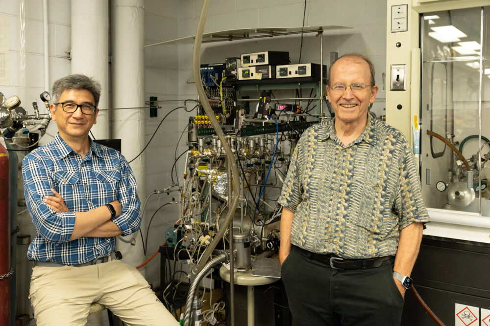 Cortino Sukotjo and Christos Takoudis used atomic layer deposition to apply magnesium atoms to collagen membranes.