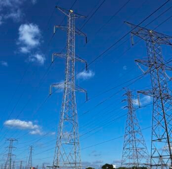 Overhead power lines 